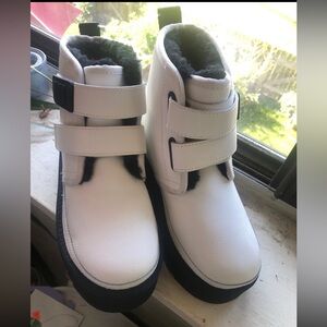 Kids platform ugg numel boots